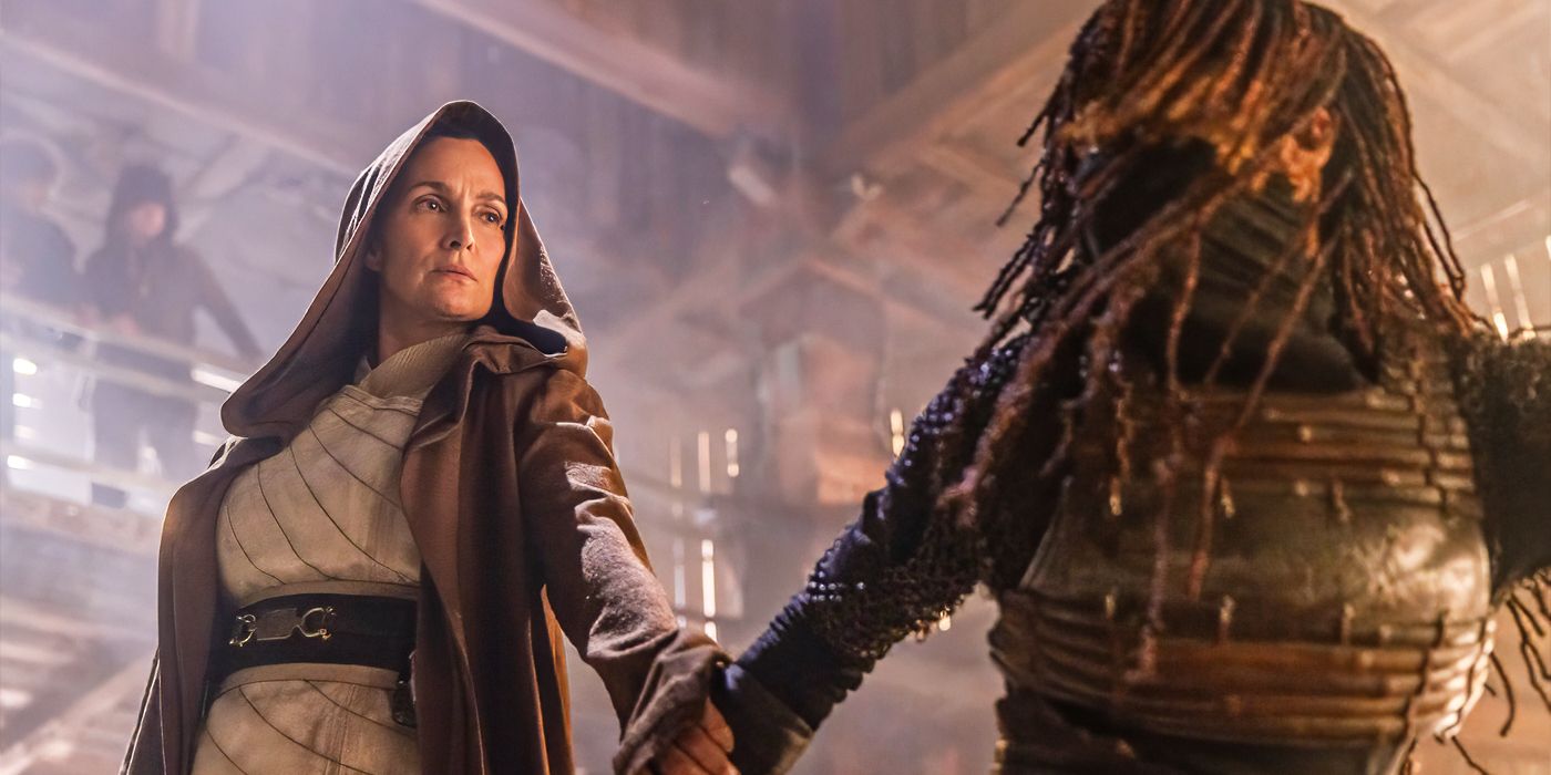 Carrie-Anne Moss as Indara fighting Mae in The Acolyte Episode 1