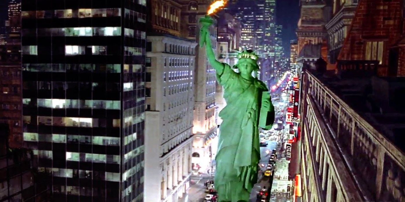 The Statue of Liberty walks down a street in New York City in 'Ghostbusters II'