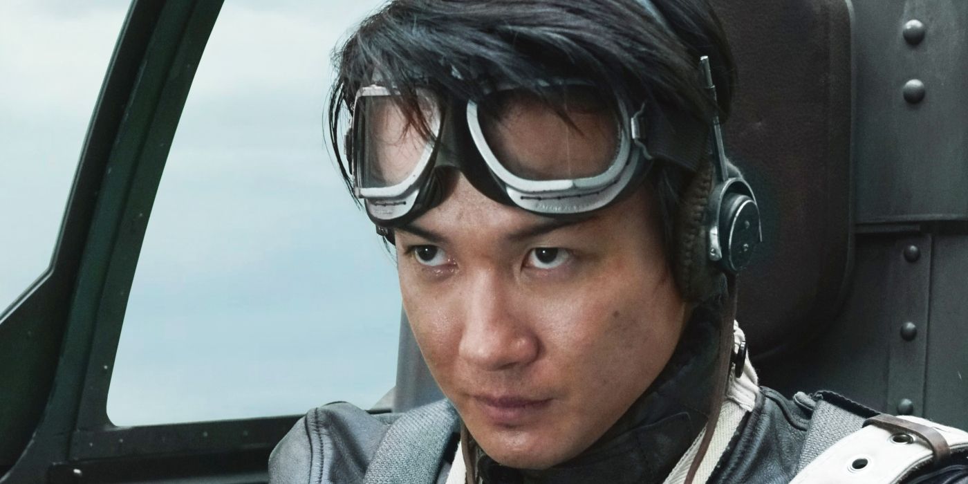 Ryunosuke Kamiki flying a plane as Koichi in Godzilla Minus One