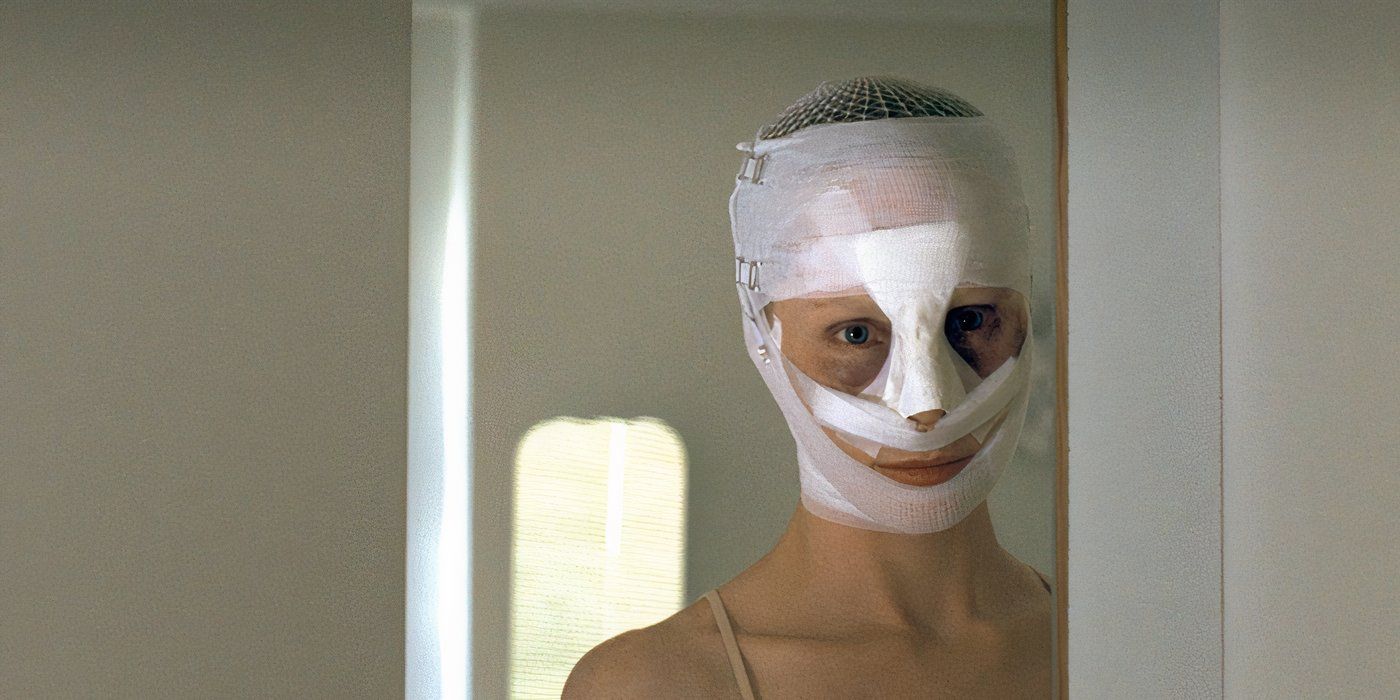 Mother with a bandaged face in 'Goodnight Mommy' (2014)