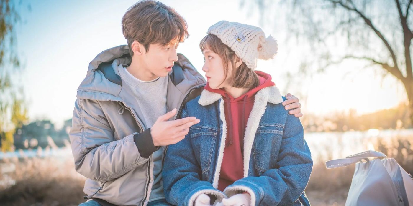 Nam Joo-hyuk talking to Lee Sung-kyun while having an arm around her in Weightlifting Fairy Kim Bok Joo.