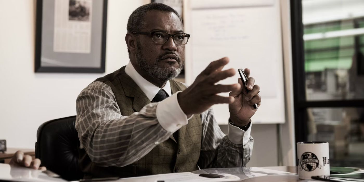 Perry White talking at his desk in Man of Steel