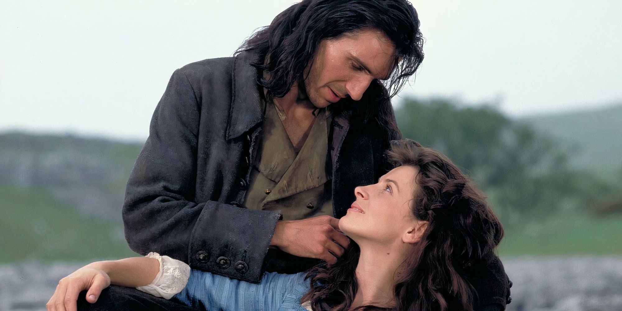 Ralph Fiennes y Juliette Binoche en Cumbres borrascosas (1992)