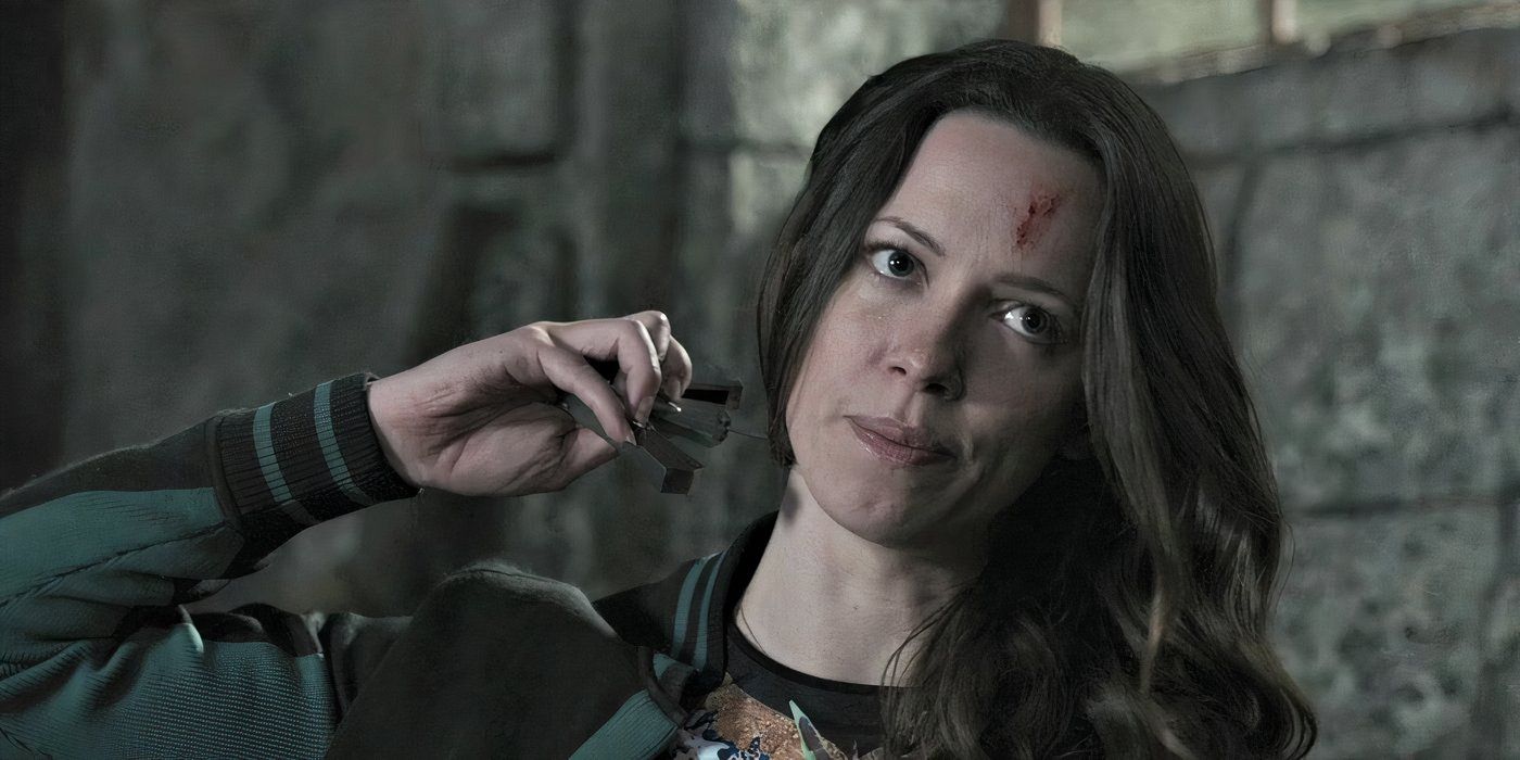 Maya holding an injector to her neck in Iron Man 3