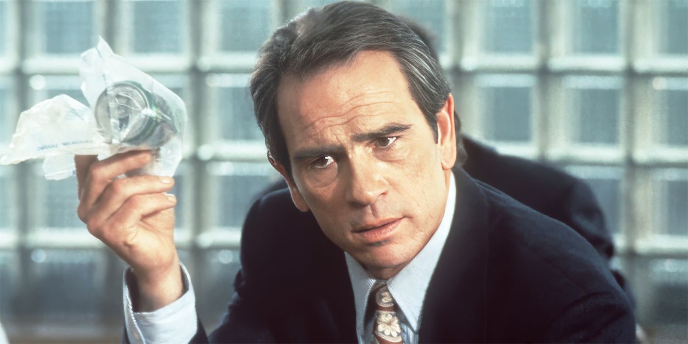 Tommy Lee Jones in The Client