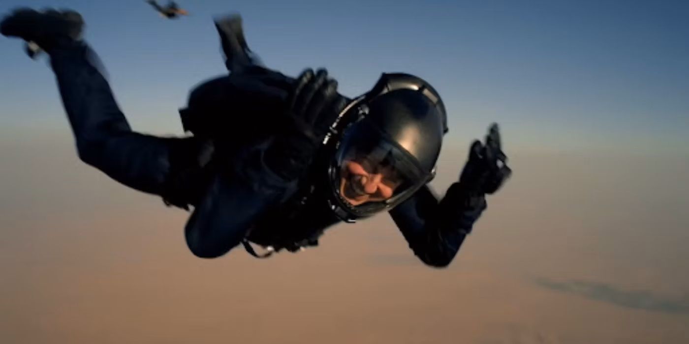 Tom Cruise rehearsing a HALO jump for Mission: Impossible - Fallout