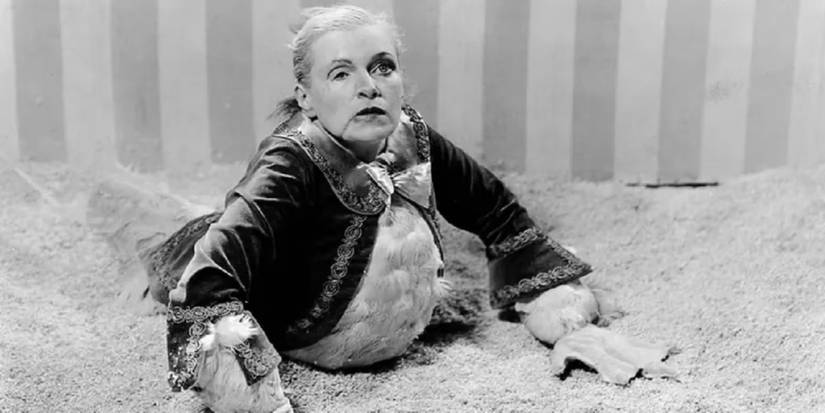 Iconic image of Olga Baclanova in the ending to 1932's Freaks.