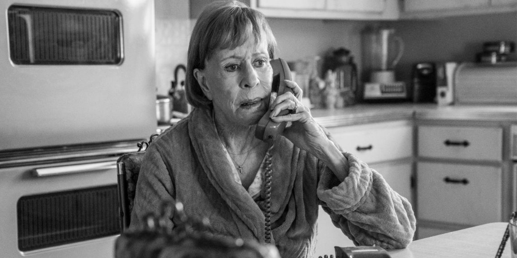 Carol Burnett as Marion on the phone sitting at a kitchen table in Better Call Saul