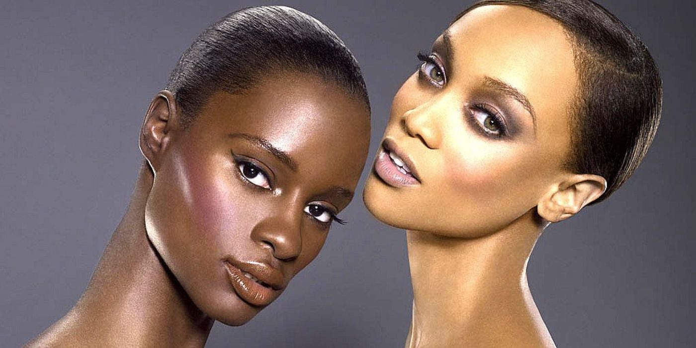 A closeup photo of Krista White and Tyra Banks during a final photoshoot on America's Next Top Model.