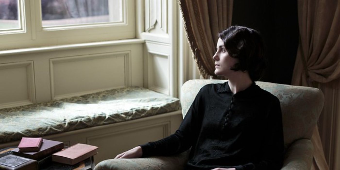 Mary, played by Michelle Dockery, in 'Downton Abbey' Season 4, Episode 1.