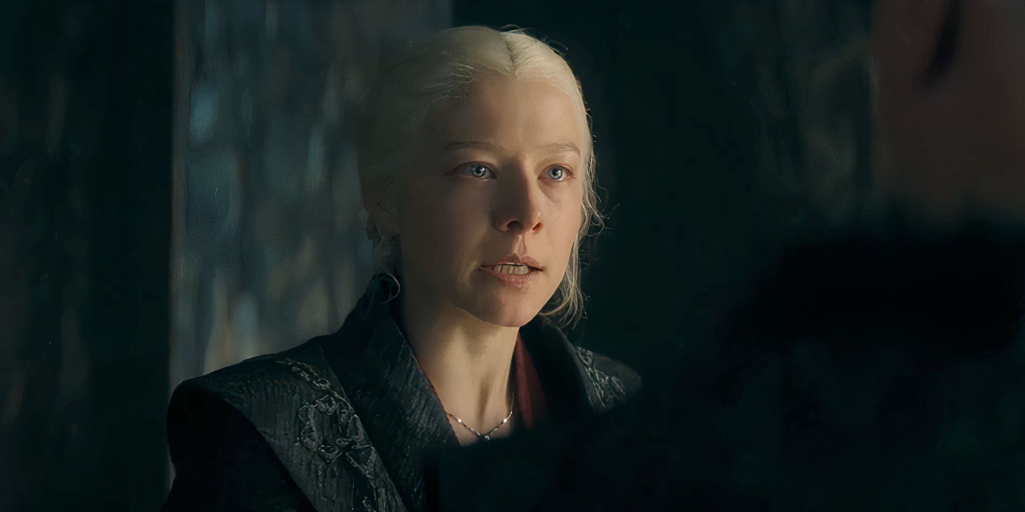 Emma D&rsquo;Arcy as Queen Rhaenyra Targaryen speaking to someone intensely in House of the Dragon S2E6