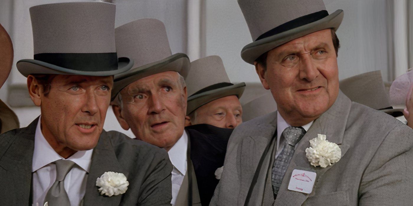 Roger Moore as 007 (left) and Patrick Macnee as Godfrey Tibbett (right) in &lsquo;A View to a Kill&rsquo;