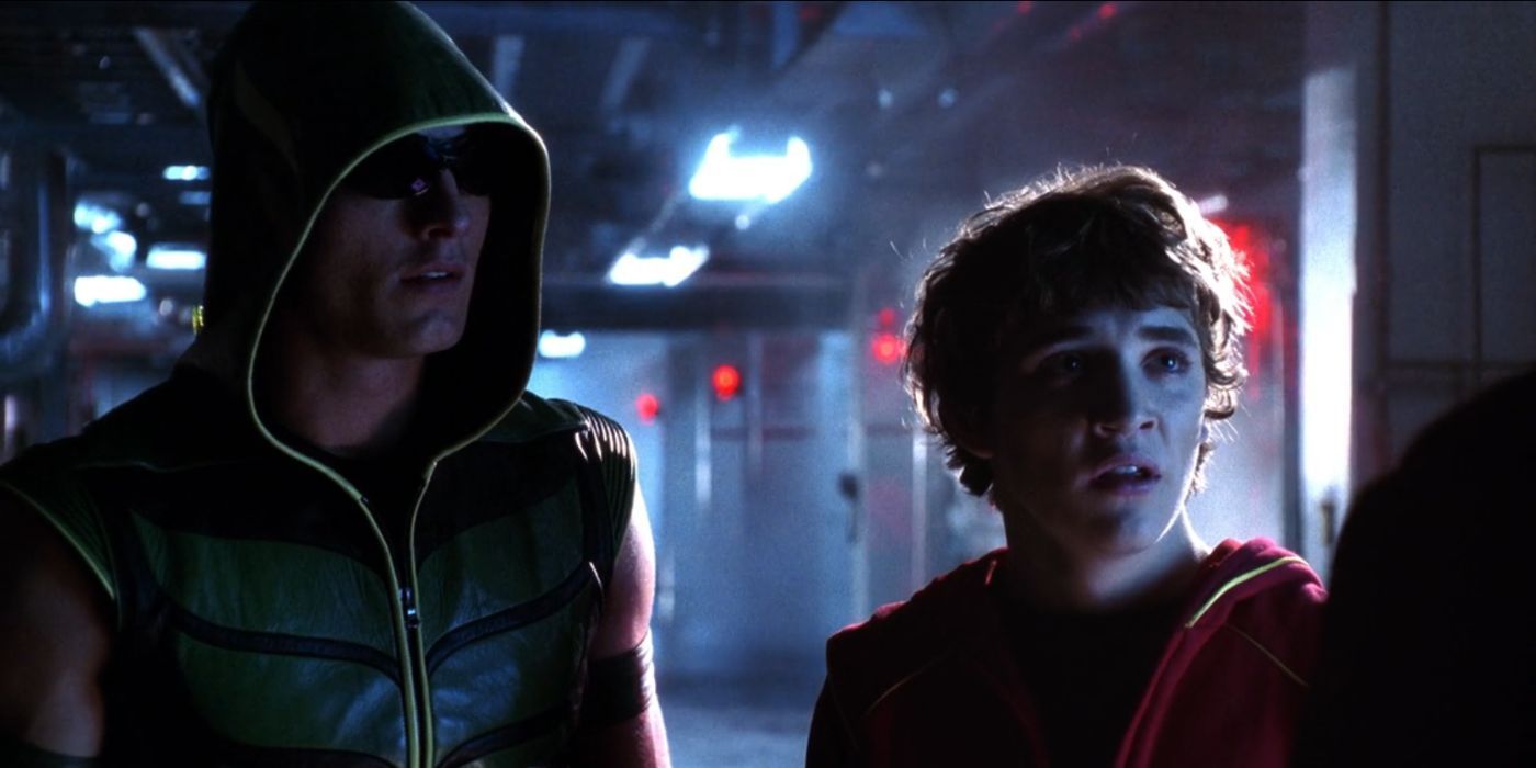 Green Arrow and Impulse looking at Clark in Smallville