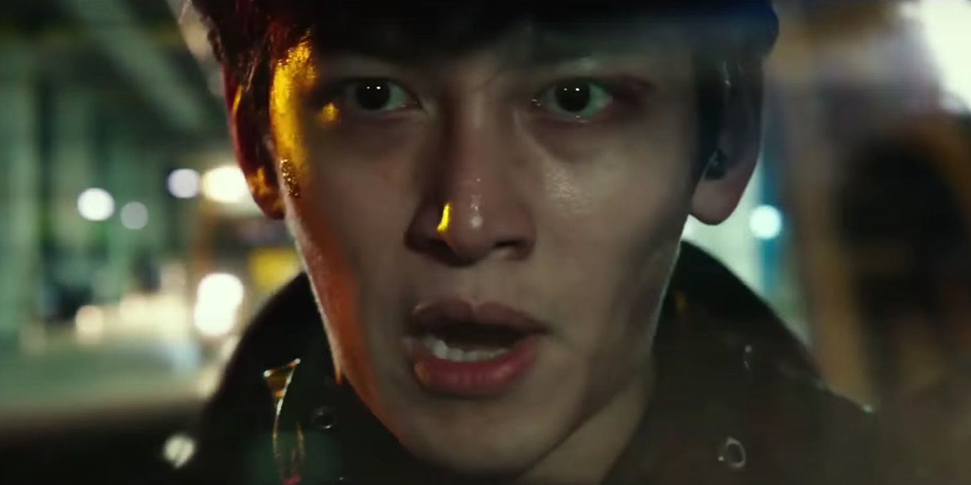 Ji Chang-Wook driving a car in Fabricated City