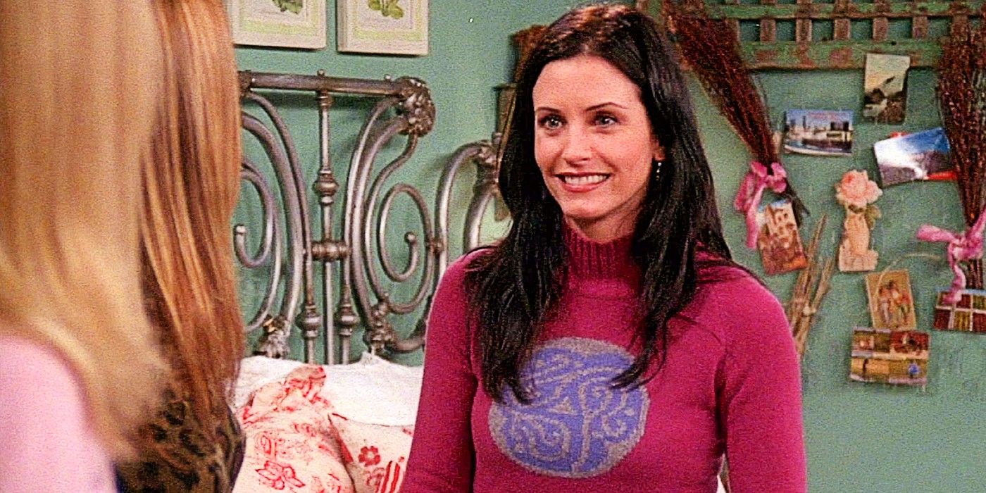 Monica Geller smiling in Friends Season 6