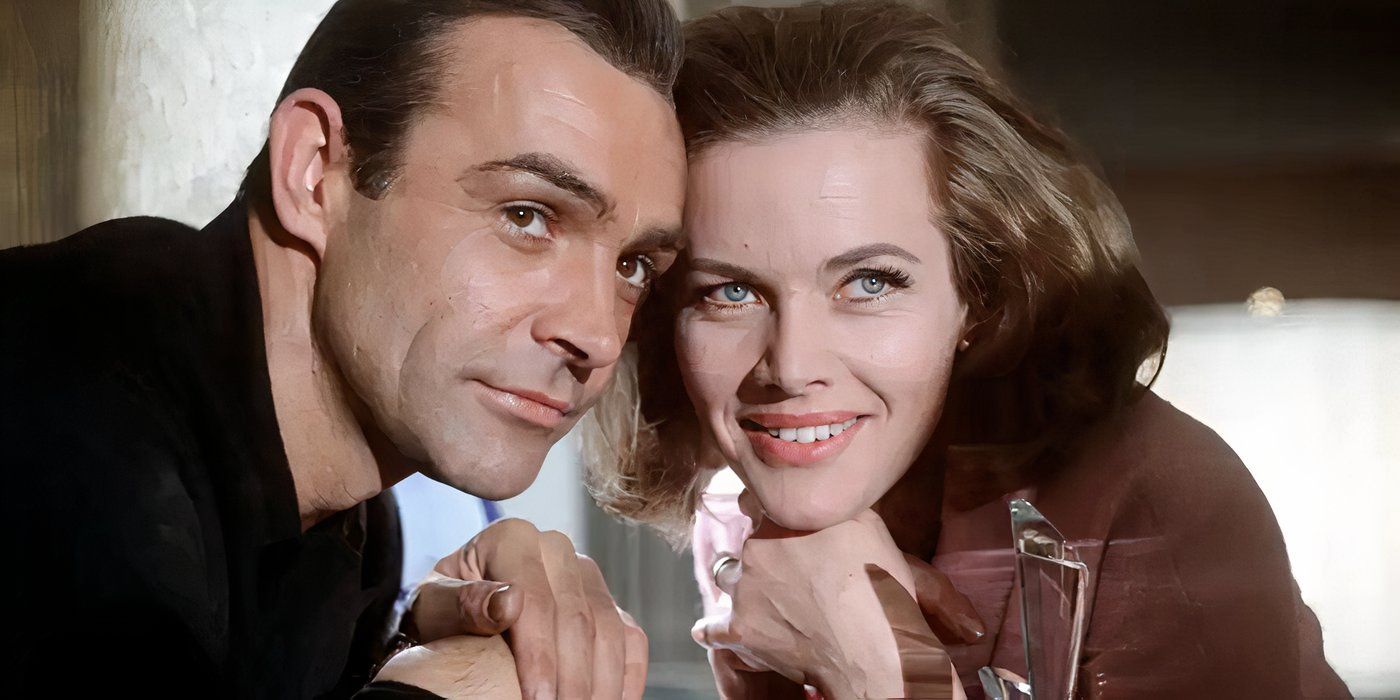 Sean Connery as James Bond (left) and Honor Blackman as Pussy Galore (right) in 'Goldfinger' 