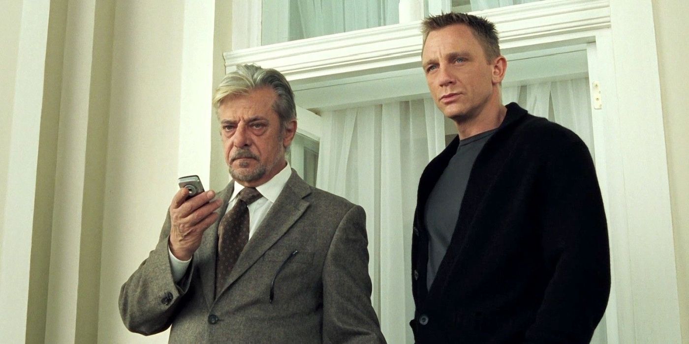 Daniel Craig as James Bond (right) and Giancarlo Gianinni as Rene Mathis (left) in 'Casino Royale'