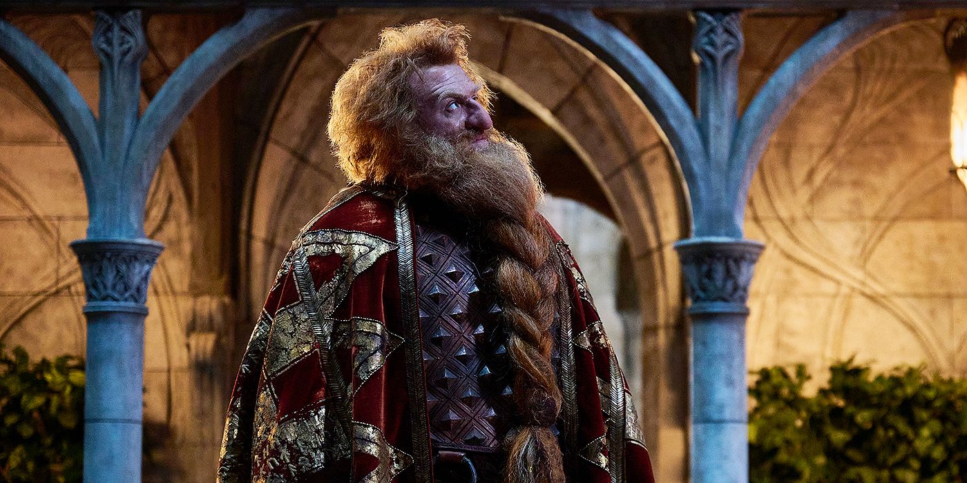 Owain Arthur as Durin IV staring up at the sky in The Lord of the Rings: The Rings of Power Season 2