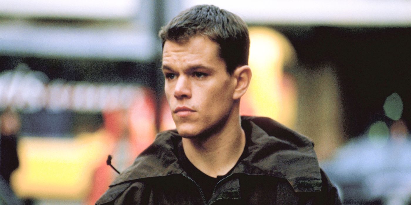 Jason Bourne walking down the street and turning to his right in The Bourne Identity