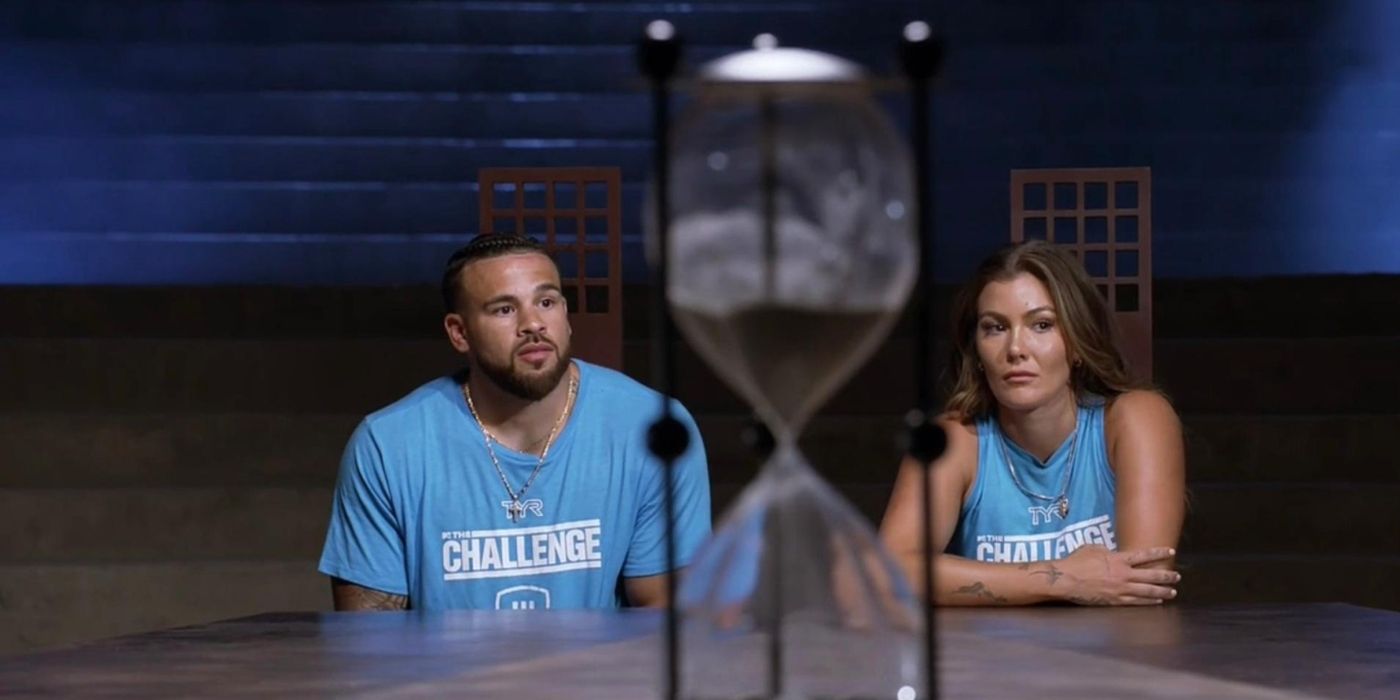 Tori and Cory attempt to make a decision in the chamber on 'The Challenge: Battle of the Eras.'