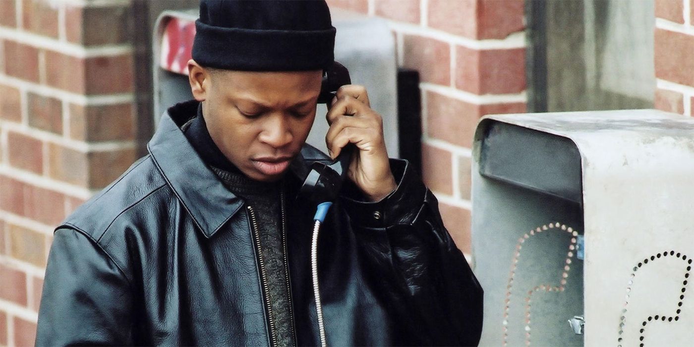 Lawrence Gilliard Jr. as D'Angelo Barksdale on the phone in The Wire