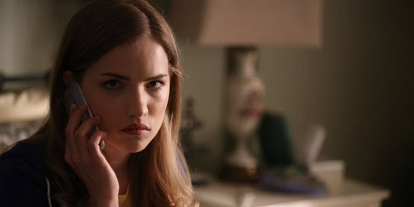 Willa Fitzgerald as Emma in MTV&rsquo;s &lsquo;Scream&rsquo; on the phone