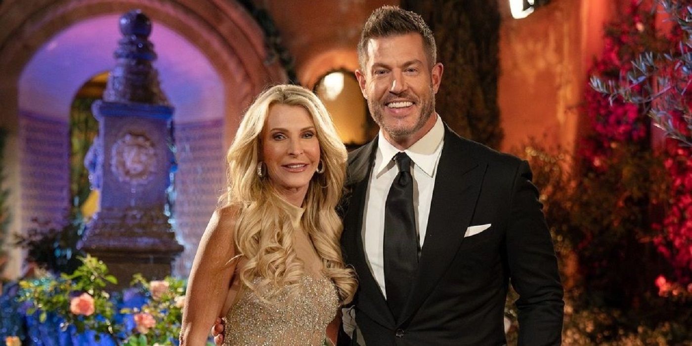 'The Golden Bachelorette' host Jesse Palmer and lead Joan Vassos posing for a picture together