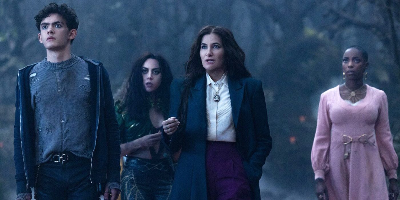 Joe Locke, Aubrey Plaza, Kathryn Hahn, and Sasheer Zamata in standing in shock in the woods