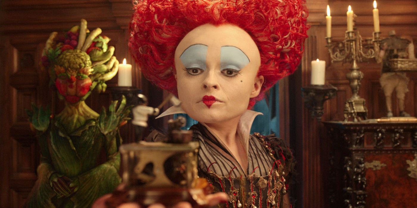 Helena Bonham Carter como la Reina Roja en Alicia en el país de las maravillas. 