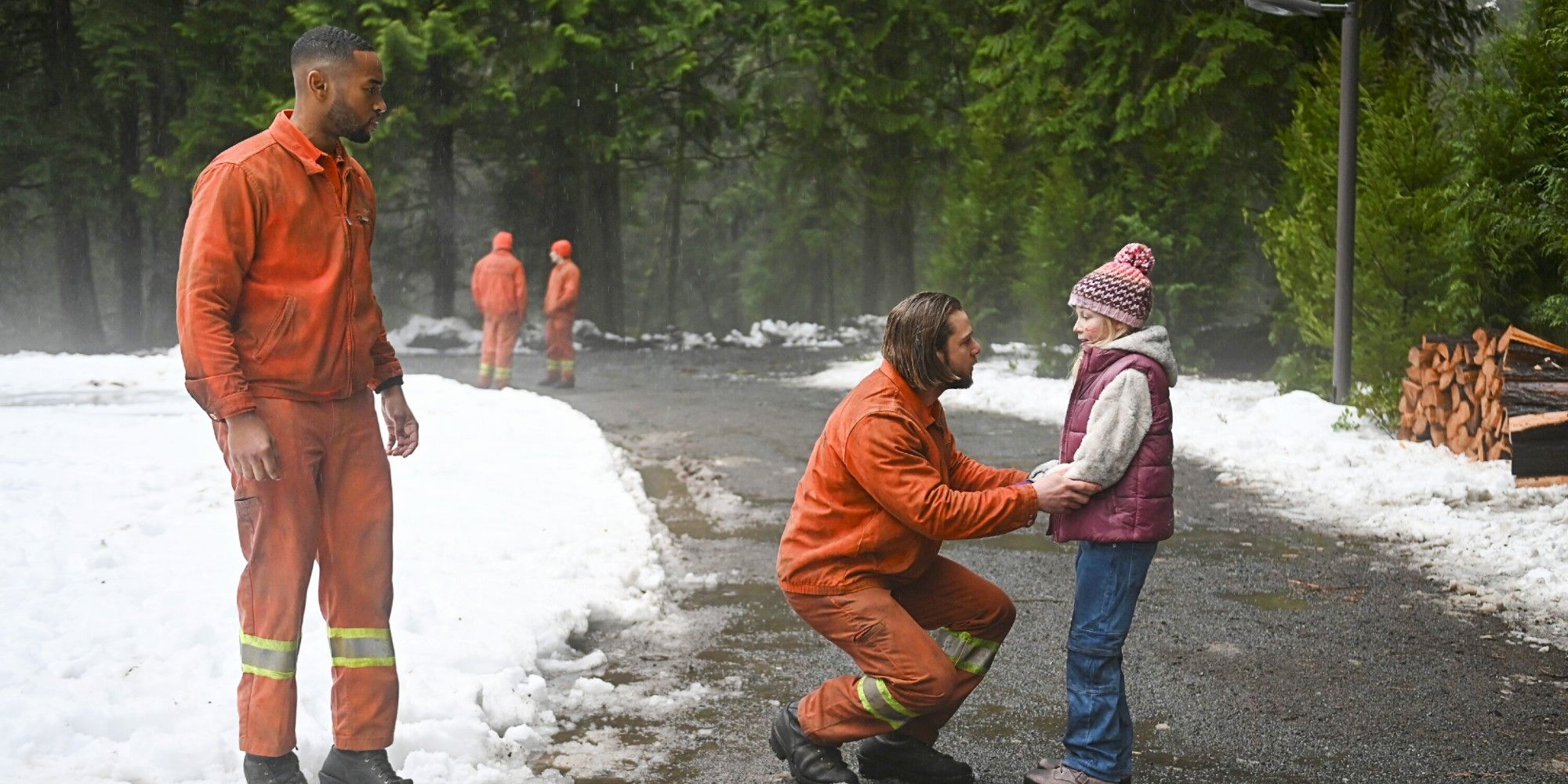 Rodman and Bode helping a little girl in Fire Country Season 2