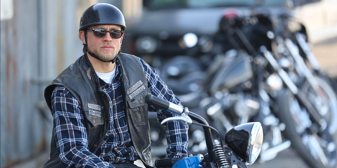 Jax Teller on a motorcycle looking to the distance in Sons Of Anarchy