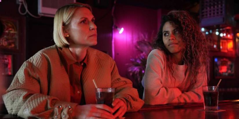 Claire Danes and Zazie Beetz sitting in a bar talking in Full Circle.
