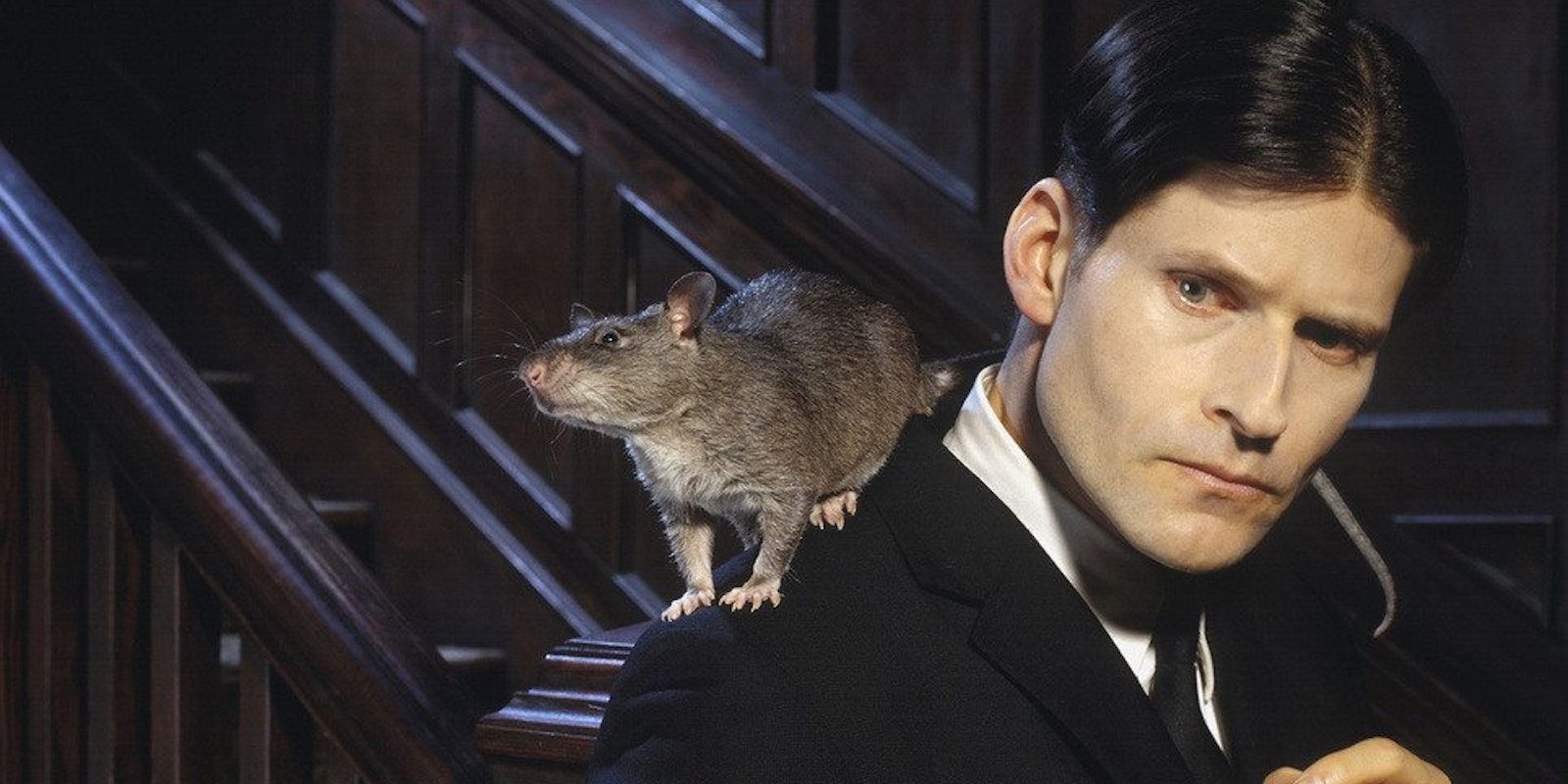 Crispin Glover with a rat on his shoulder in Willard