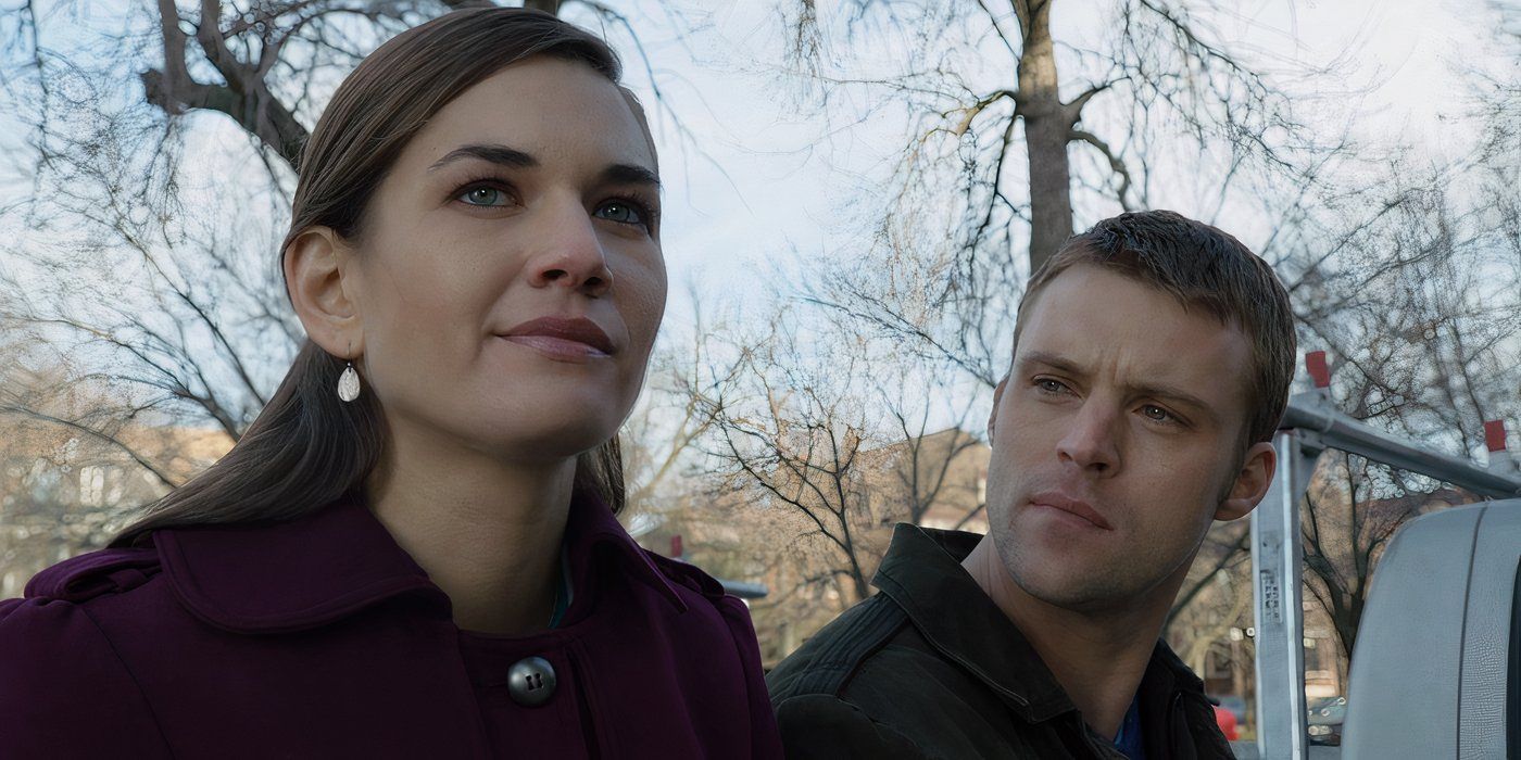 Teri Reeves as Hallie and Jesse Spencer as Matt Casey sit outside in Chicago Fire.