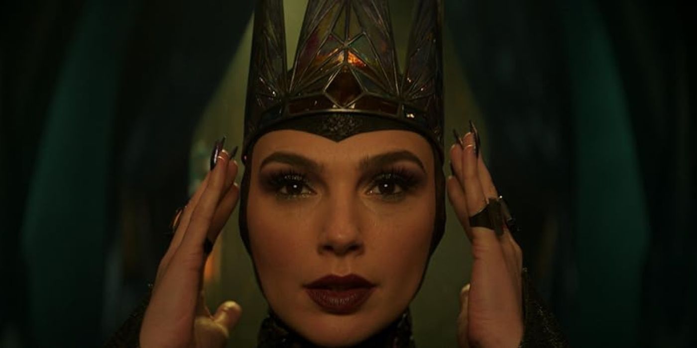 Gal Gadot’s Evil Queen Comes Face-to-Face With the Magic Mirror in New ...