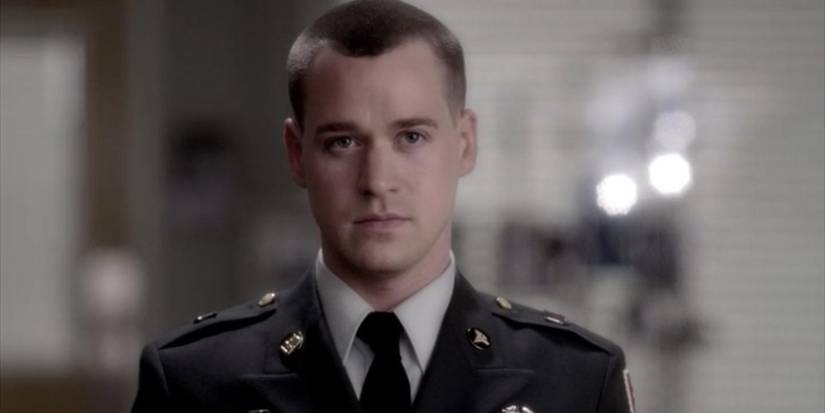 George O'Malley (T.R. Knight) wearing an Army uniform in Grey's Anatomy