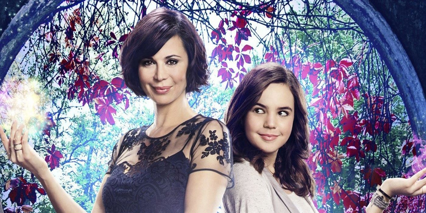 Cassie Nightingale (Catherine Bell) and Grace Russell (Bailee Madison) in Hallmark's Good Witch