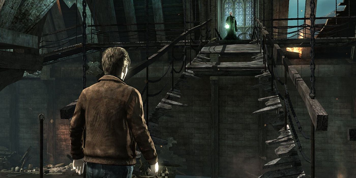 Harry Potter facing Voldemort in 'Deathly Hallows Part 2' video game