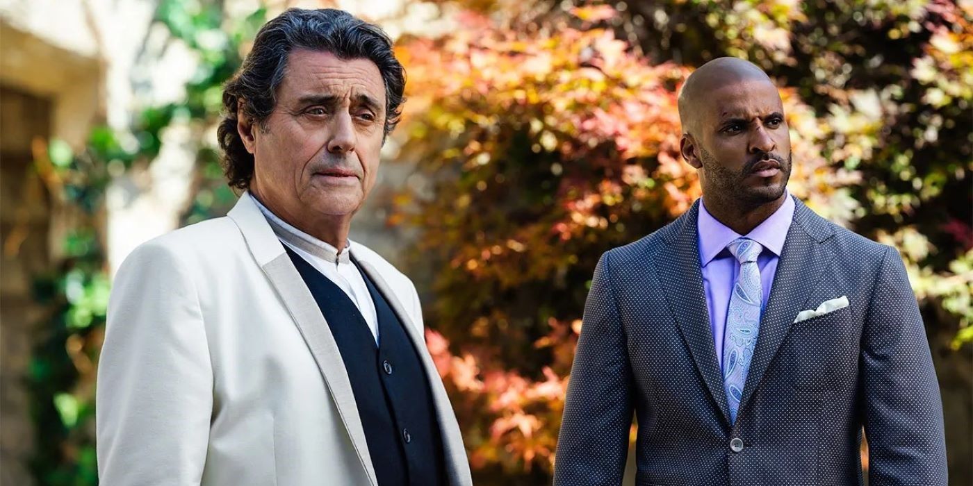 Ian McShane (miércoles) y Ricky Whittle (Sombra) de American Gods 