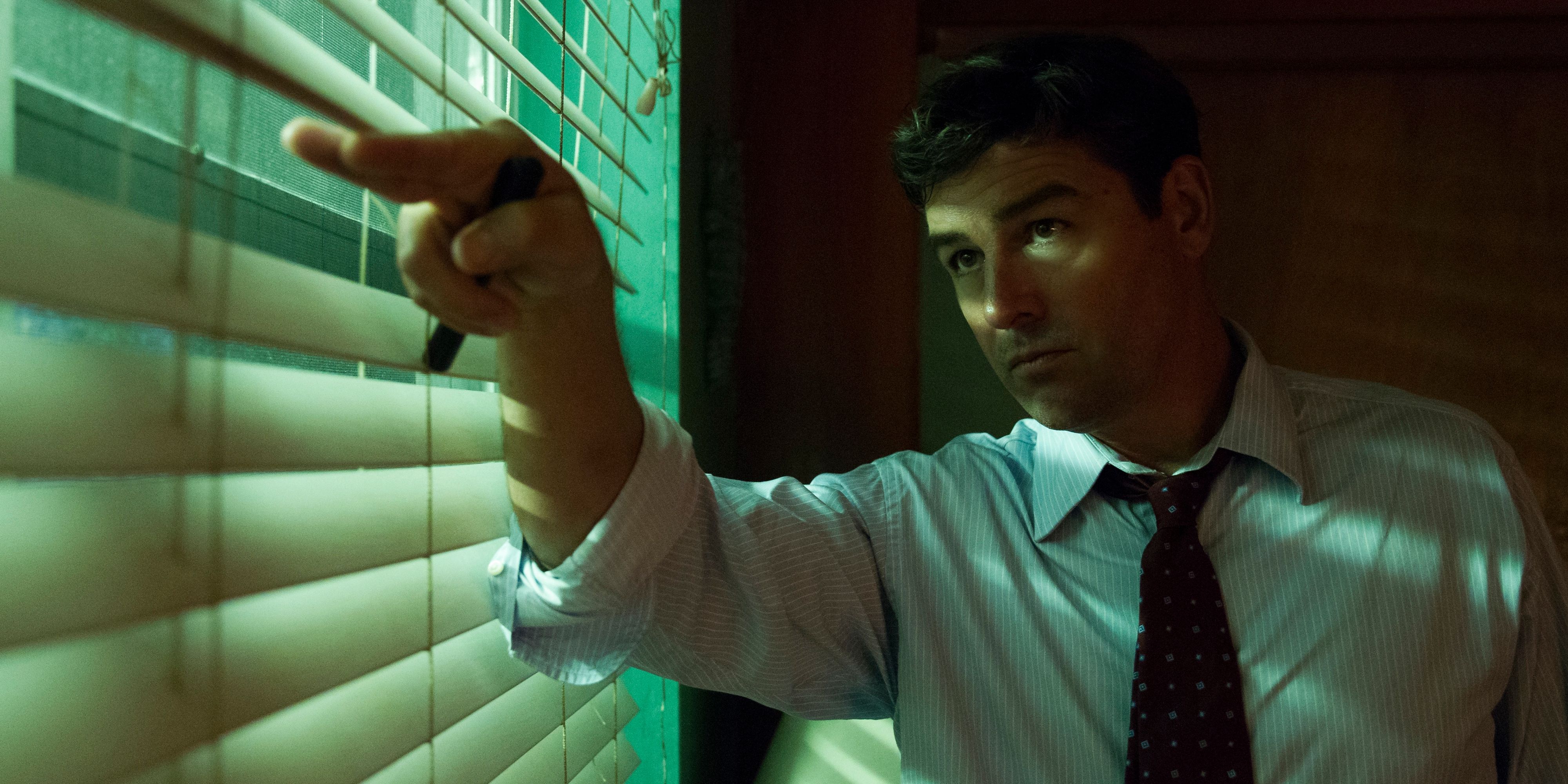 John Rayburn (Kyle Chandler) in 'Bloodline' (1)-1