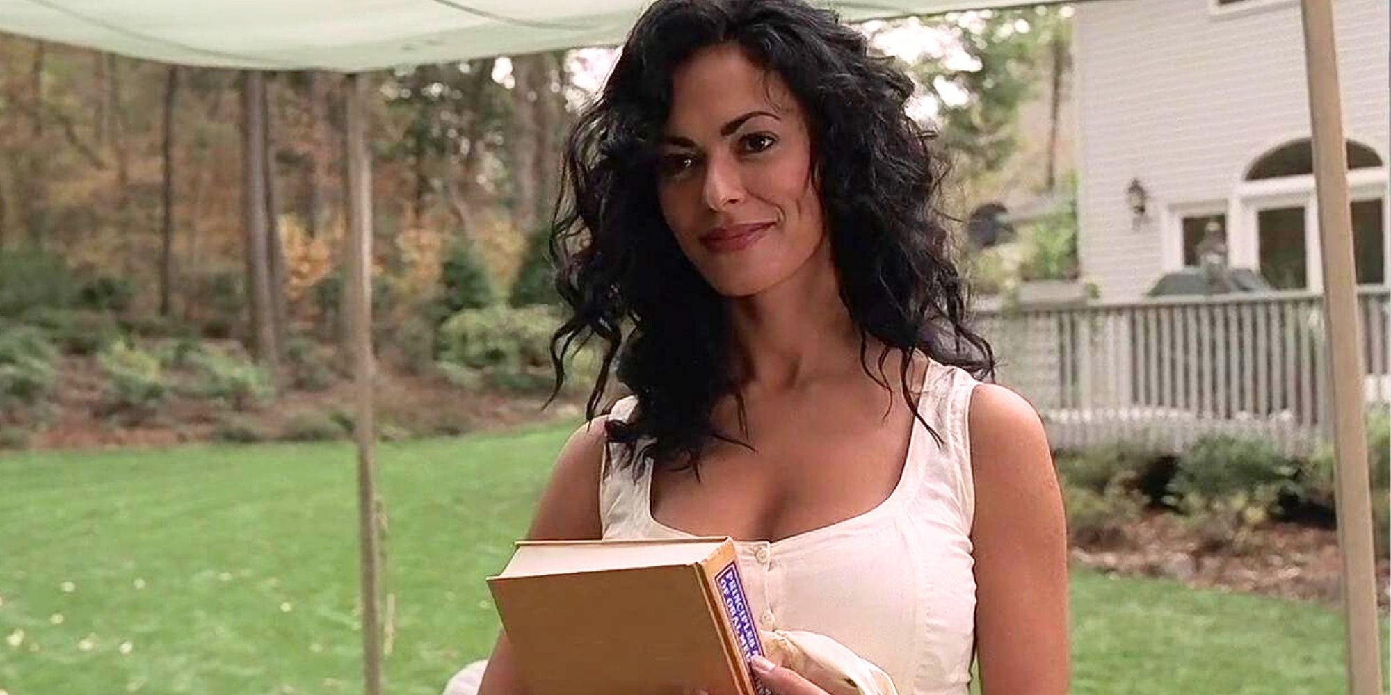 Maria Grazia Cucinotta as Isabella in The Sopranos