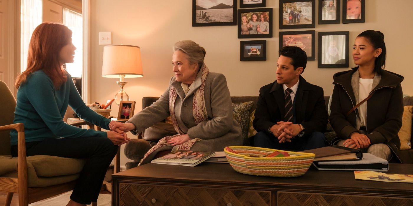 Kathy Bates, Leah Lewis, and David Del Rio talking to a witness in Matlock Episode 1