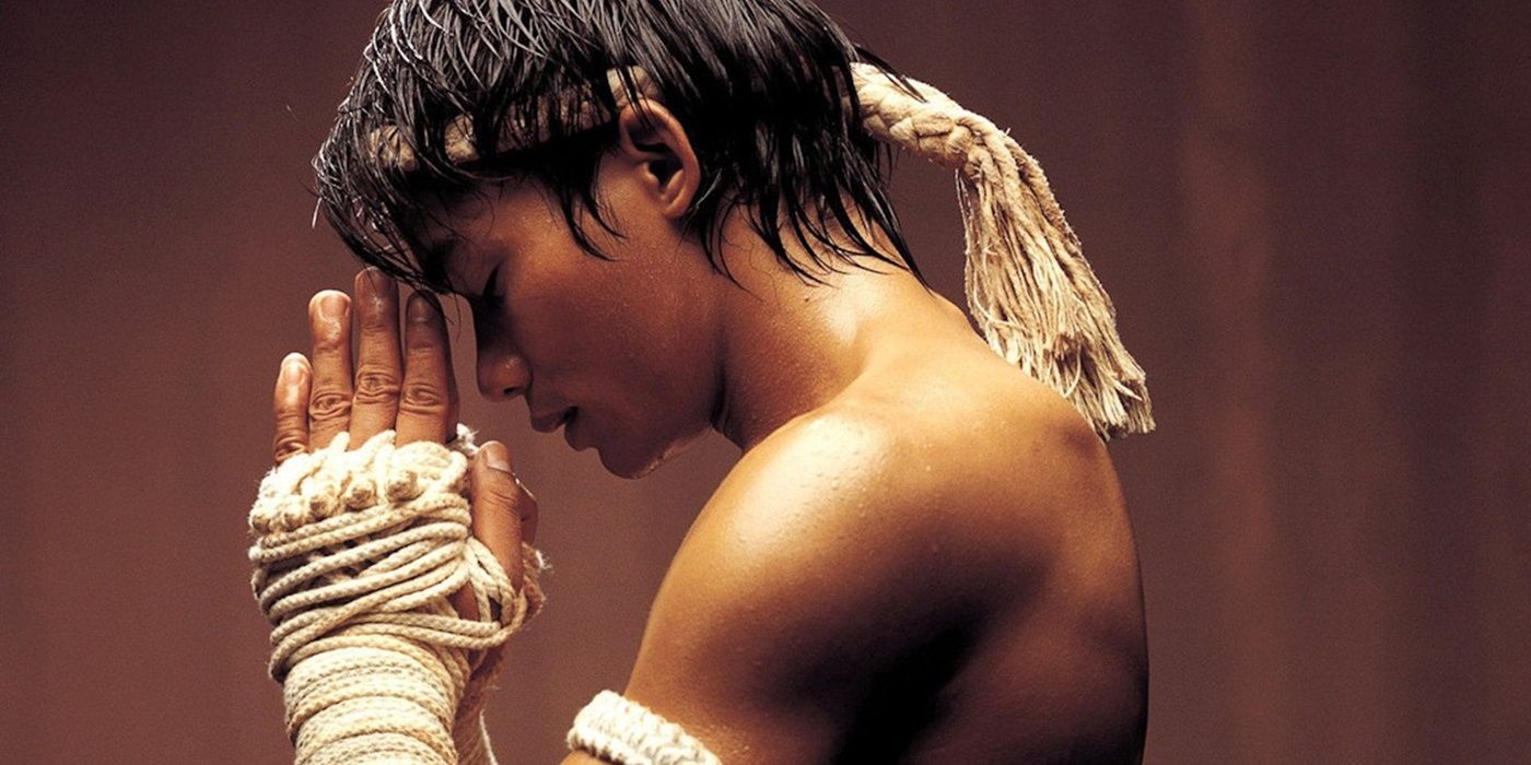 Tony Jaa interpreta a Ting en Ong Bak Muay Thai Warrior