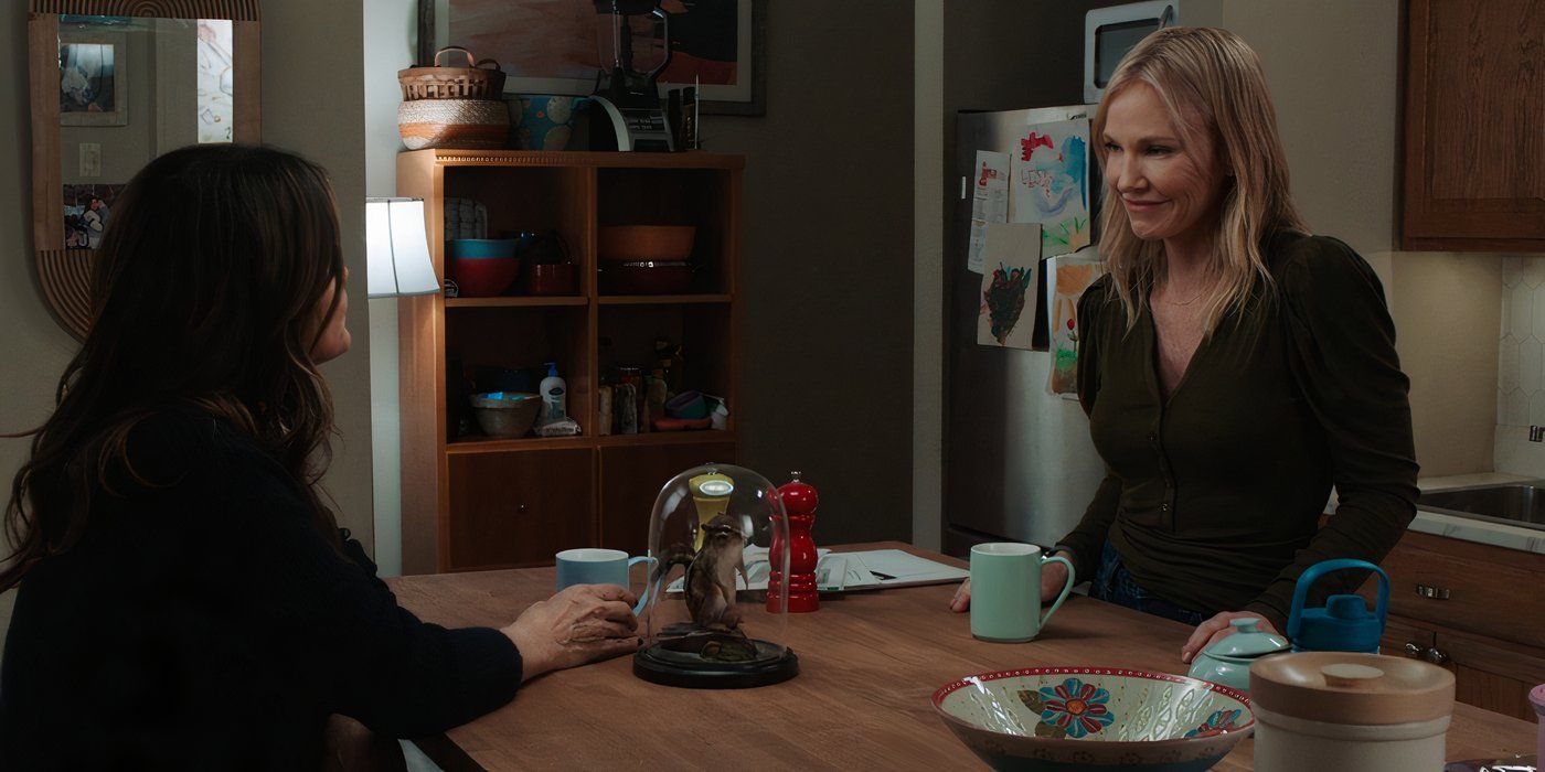 Kelli Giddish as Amanda Rollins and Mariska Hargitay as Olivia Benson in a kitchen in Law &amp; Order: SVU.
