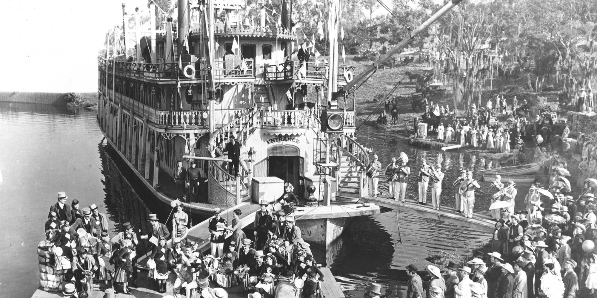 Arrival of the Cotton Blossom from 'Show Boat' (1936)