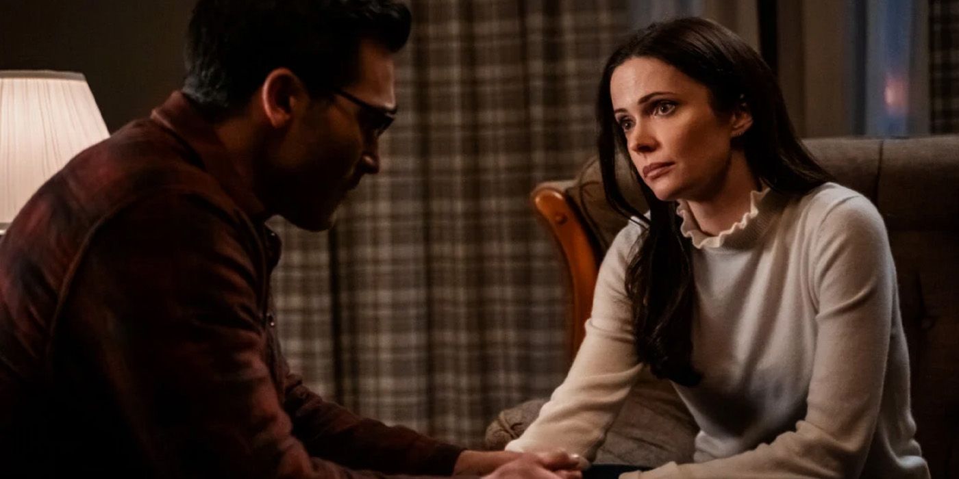 Clark Kent (Tyler Hoechlin) comforts Lois Lane (Elizabeth Tulloch) in 'Superman & Lois' Season 3.