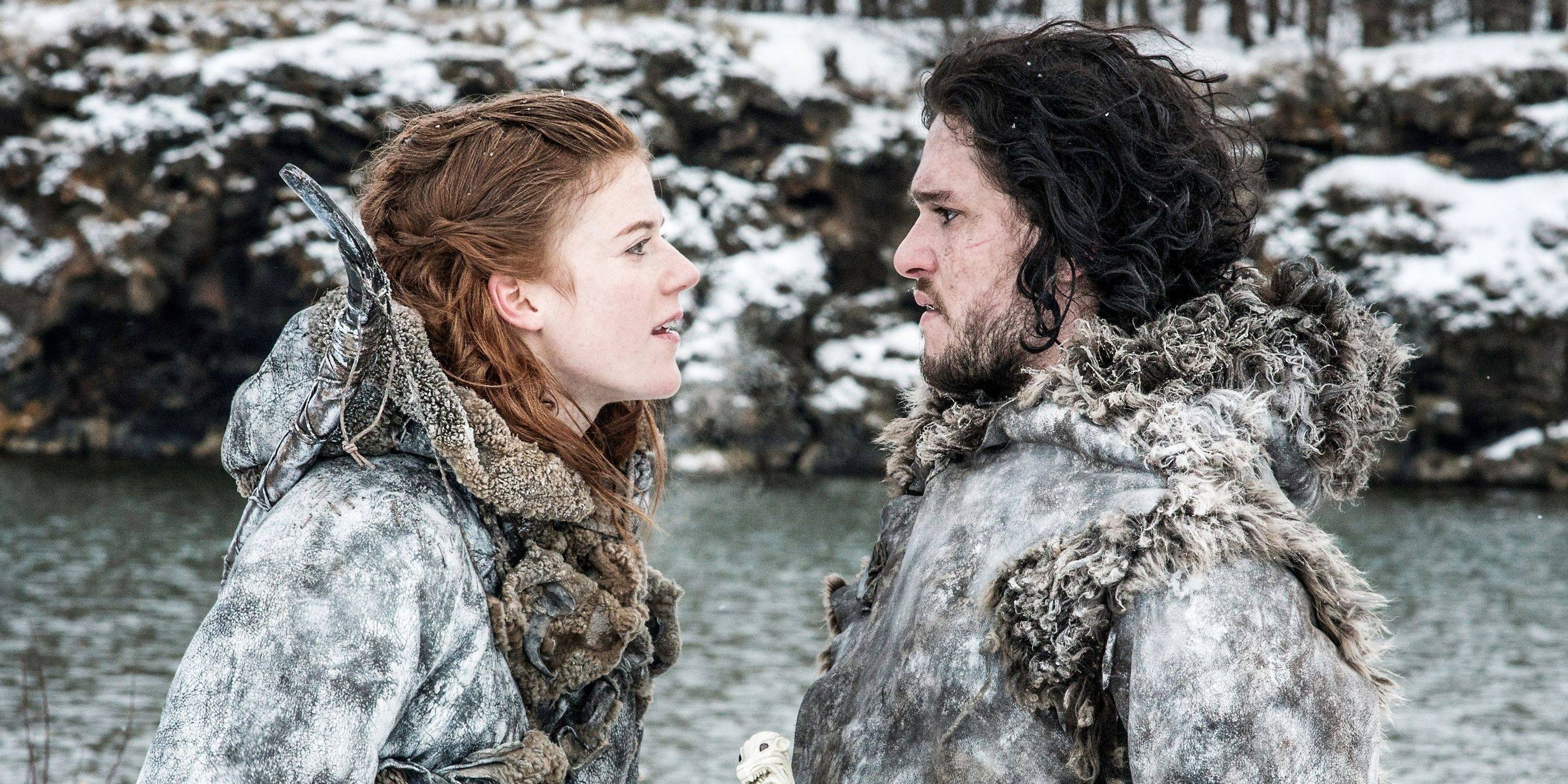 Ygritte (Rose Leslie) staring at Jon Snow (Kit Harrington) in 'Game of Thrones' (1)
