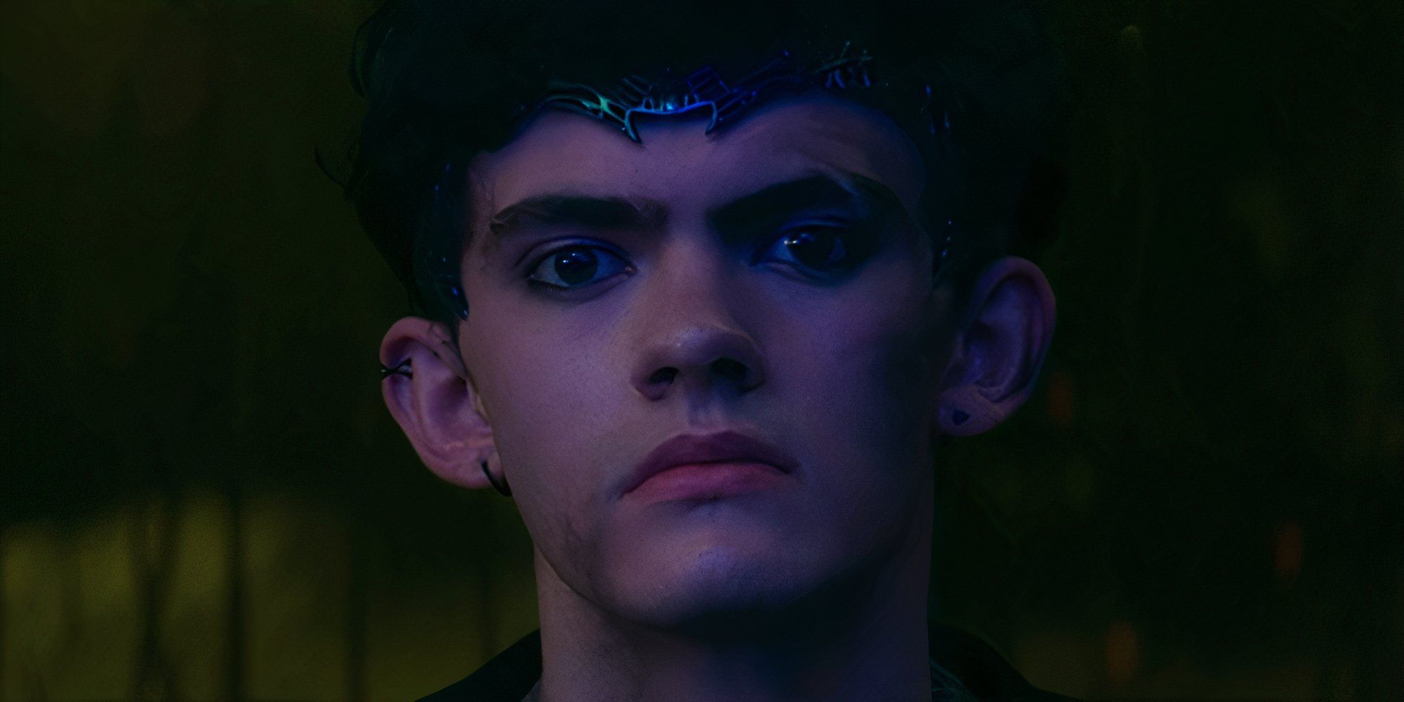 Teen / Wiccan (Joe Locke) looks straight into the camera, with a blue witch's crown on his head.