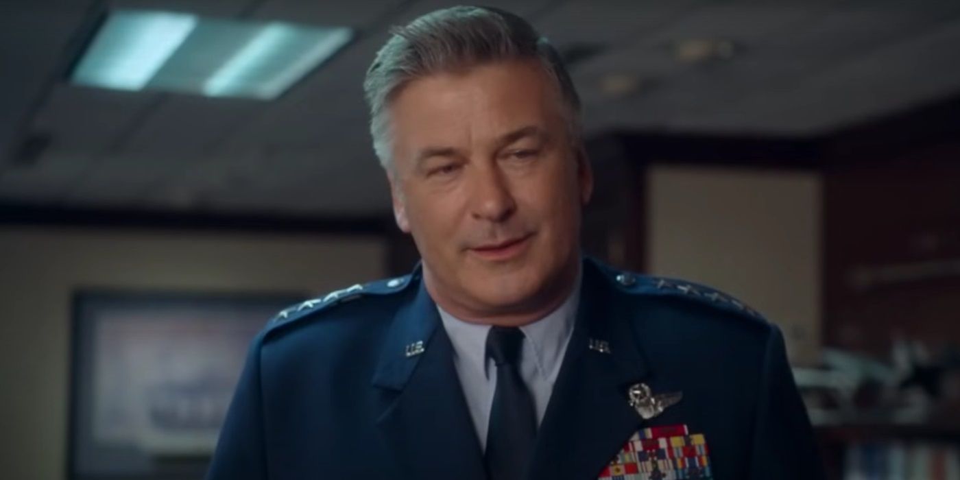 Alec Baldwin wearing military wear in Aloha