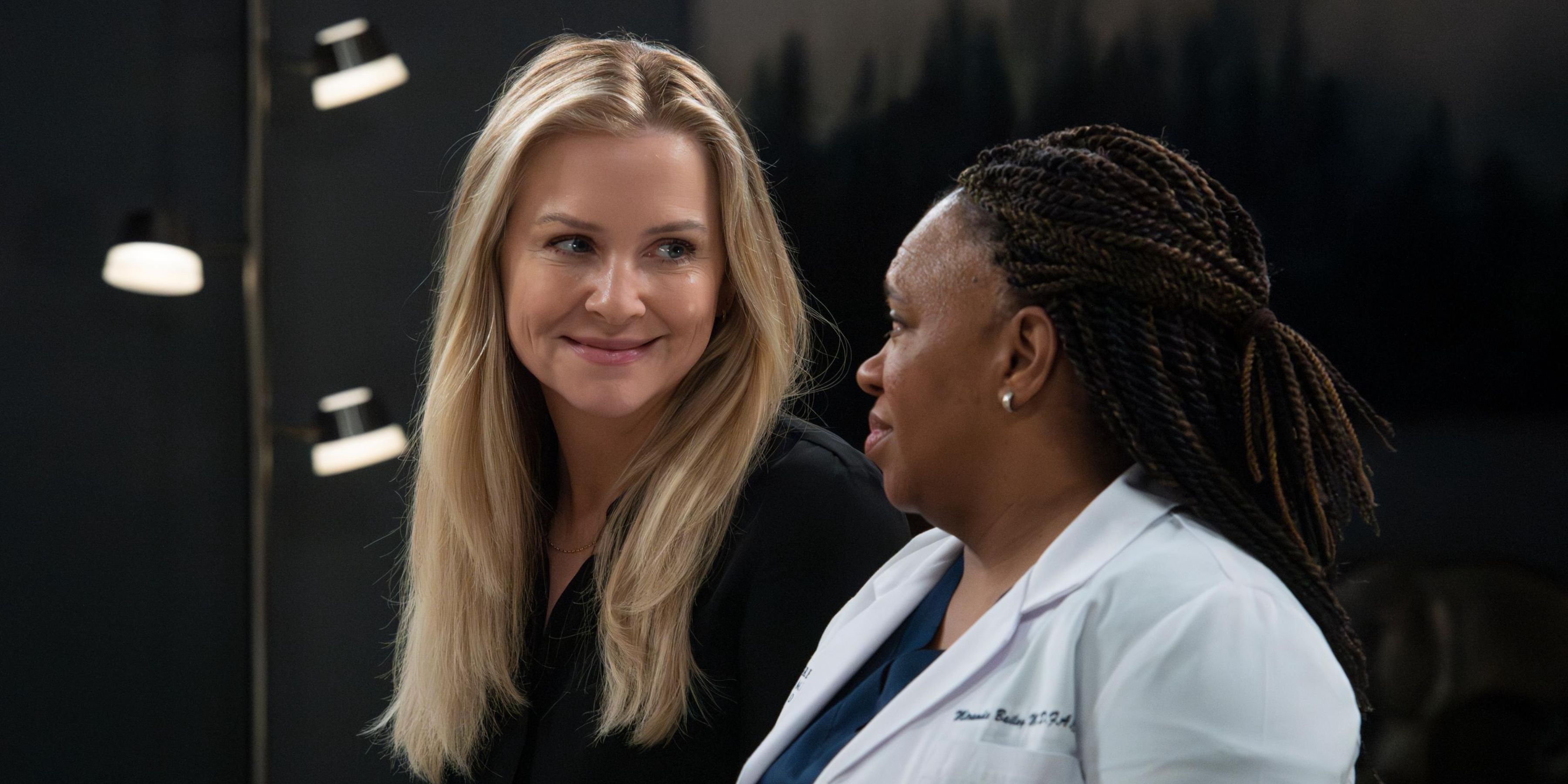 Jessica Capshaw and Chandra Wilson as Arizona Robbins and Miranda Bailey looking at each other in 'Grey's Anatomy' Season 20